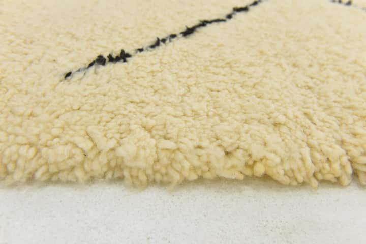 7' x 9' 8 Hand Knotted Moroccan Wool Rug