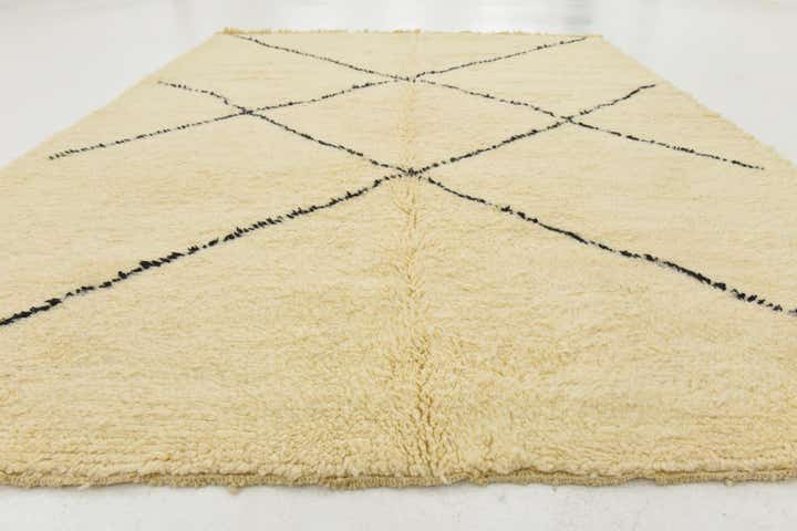 7' x 9' 8 Hand Knotted Moroccan Wool Rug