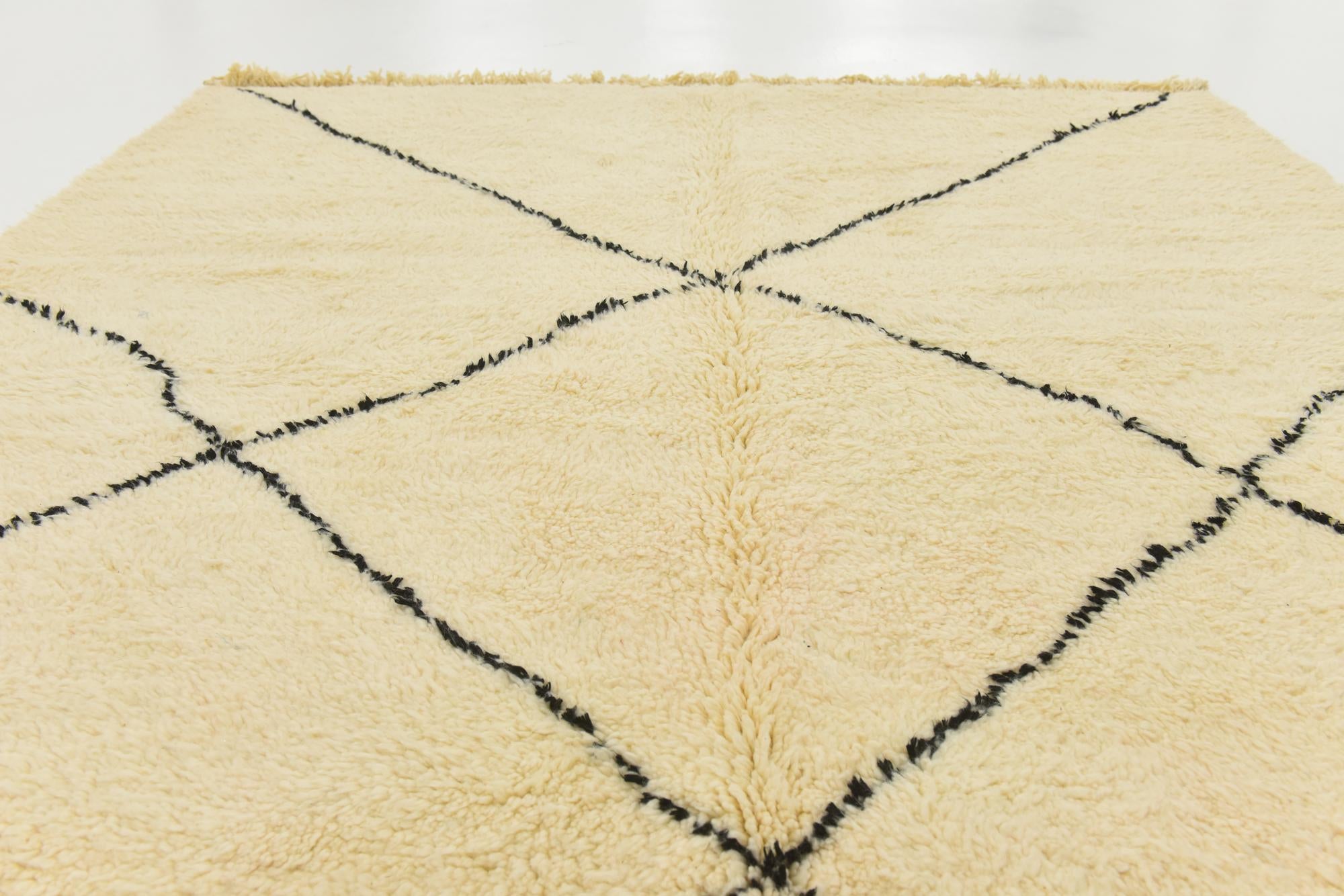 7' x 9' 8 Hand Knotted Moroccan Wool Rug