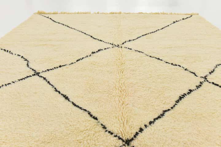 7' x 9' 8 Hand Knotted Moroccan Wool Rug