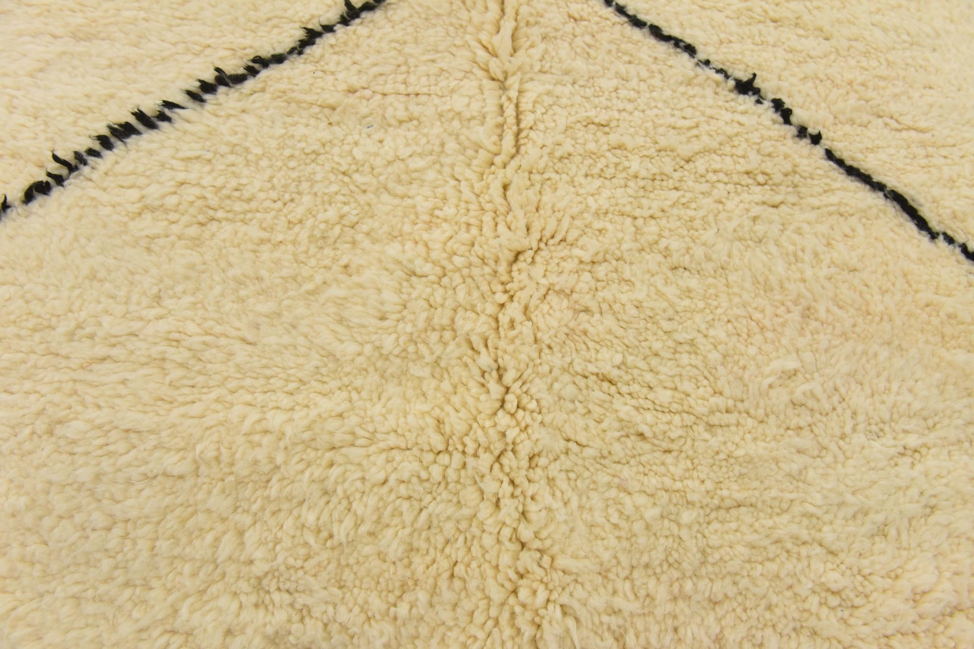 7' x 9' 8 Hand Knotted Moroccan Wool Rug