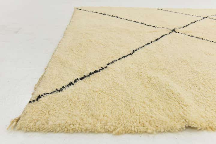7' x 9' 8 Hand Knotted Moroccan Wool Rug
