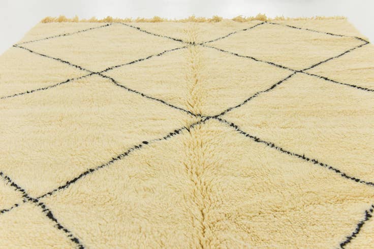 Detail image of 6' 5 x 9' 10 Hand Knotted Moroccan Wool Rug