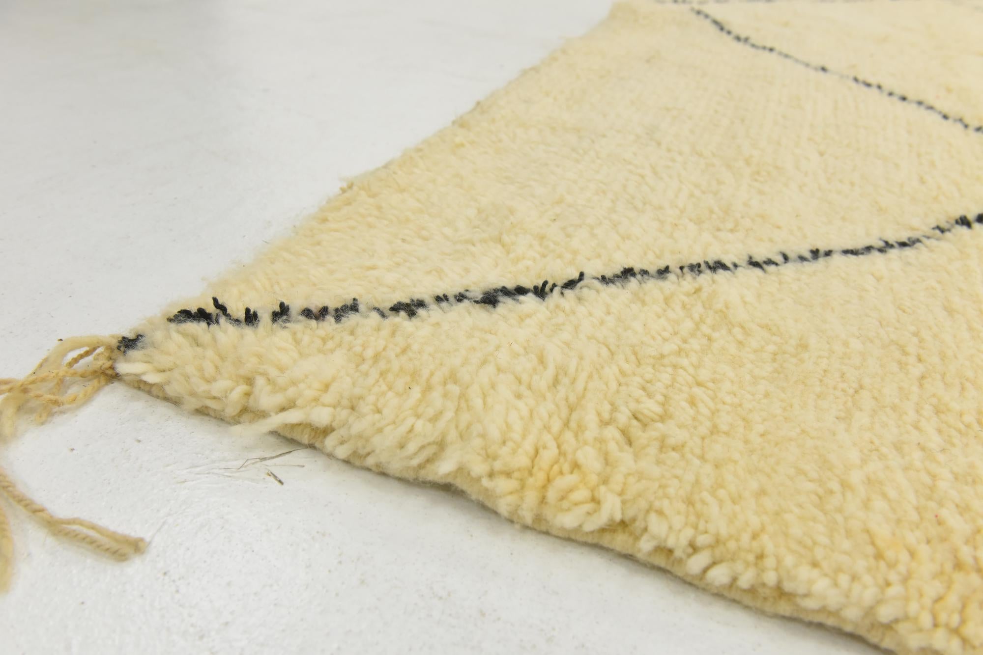 6' 10 x 10' Hand Knotted Moroccan Wool Rug