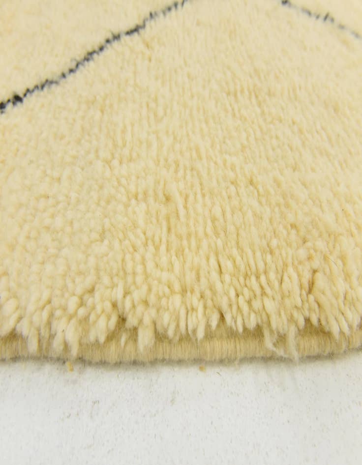 Detail image of 6' 10 x 10'  Hand Knotted Moroccan Wool Rug