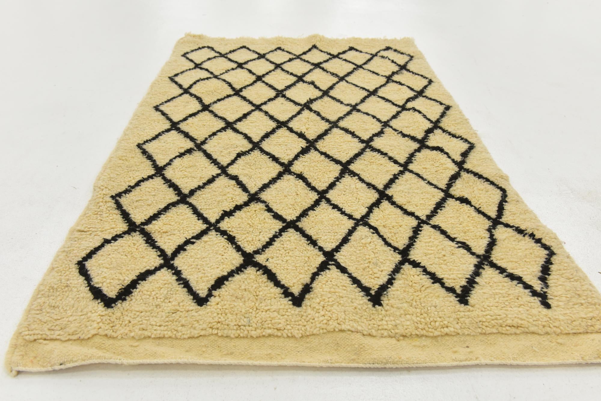 3' 1 x 4' 10 Hand Knotted Moroccan Wool Rug