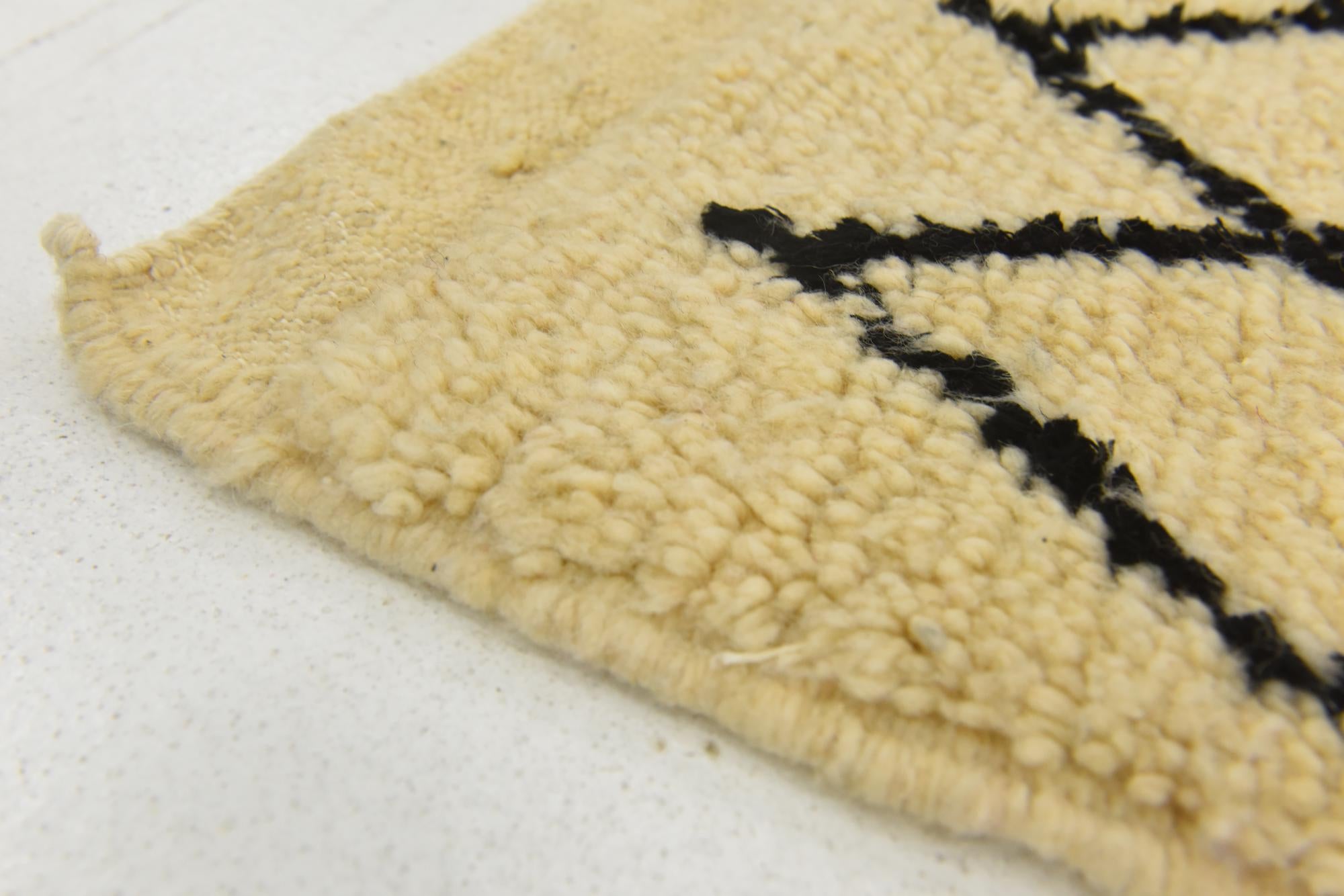 3' 1 x 4' 10 Hand Knotted Moroccan Wool Rug