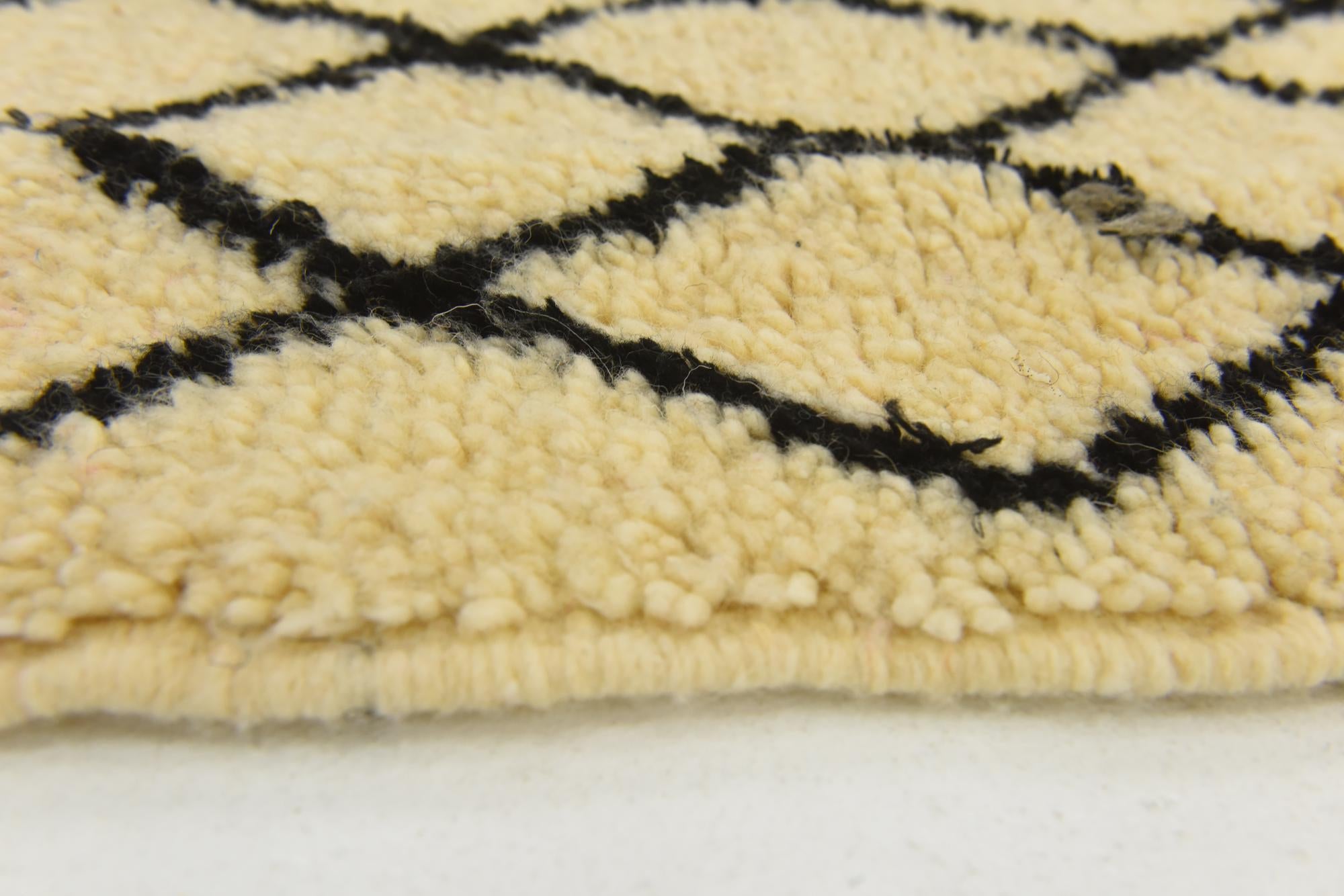 3' 1 x 4' 10 Hand Knotted Moroccan Wool Rug