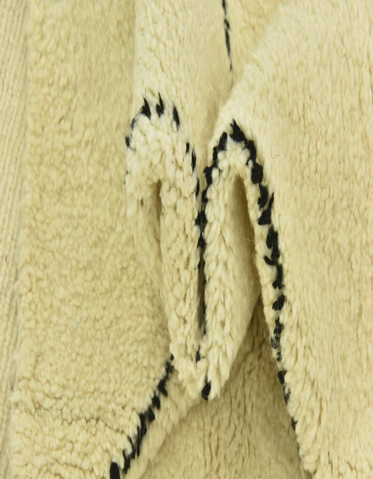 Detail image of 7' 2 x 9' 8  Hand Knotted Moroccan Wool Rug