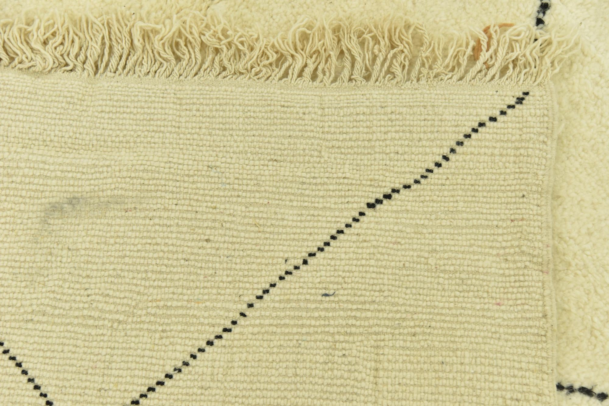 7' 2 x 9' 8 Hand Knotted Moroccan Wool Rug