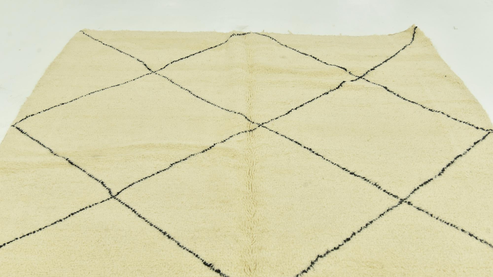 7' 2 x 9' 8 Hand Knotted Moroccan Wool Rug