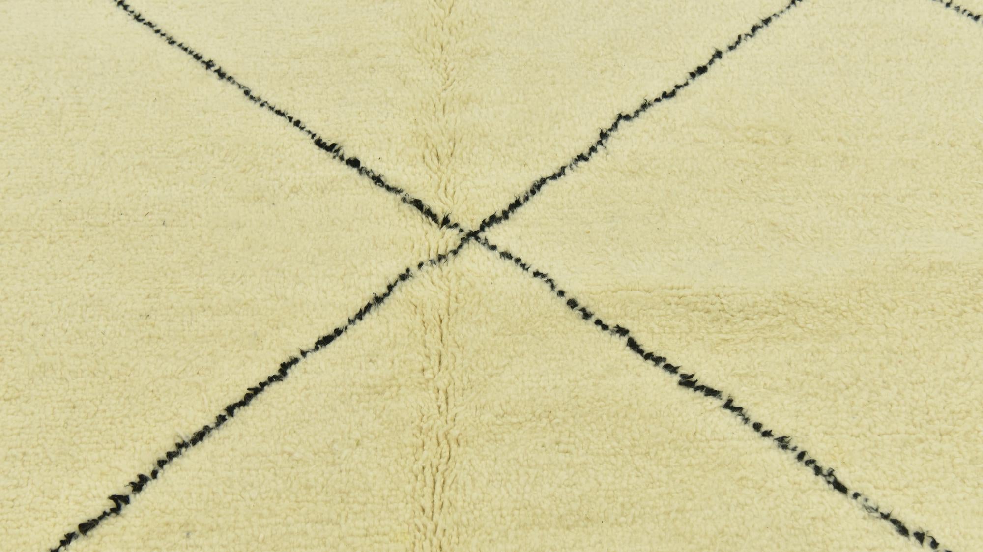 7' 2 x 9' 8 Hand Knotted Moroccan Wool Rug