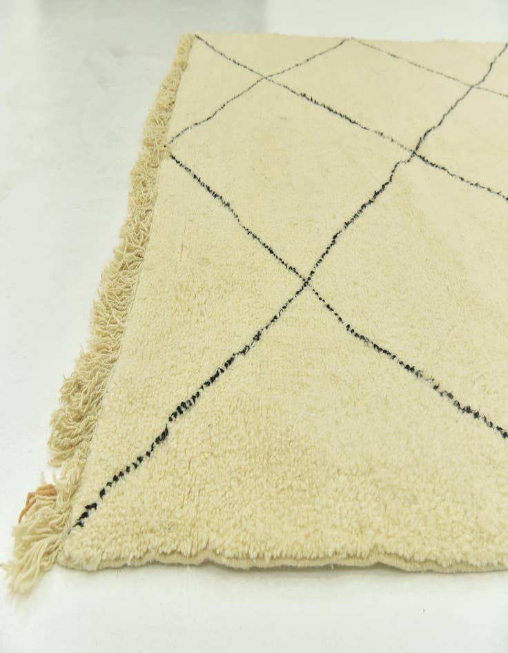 Detail image of 7' 2 x 9' 8  Hand Knotted Moroccan Wool Rug