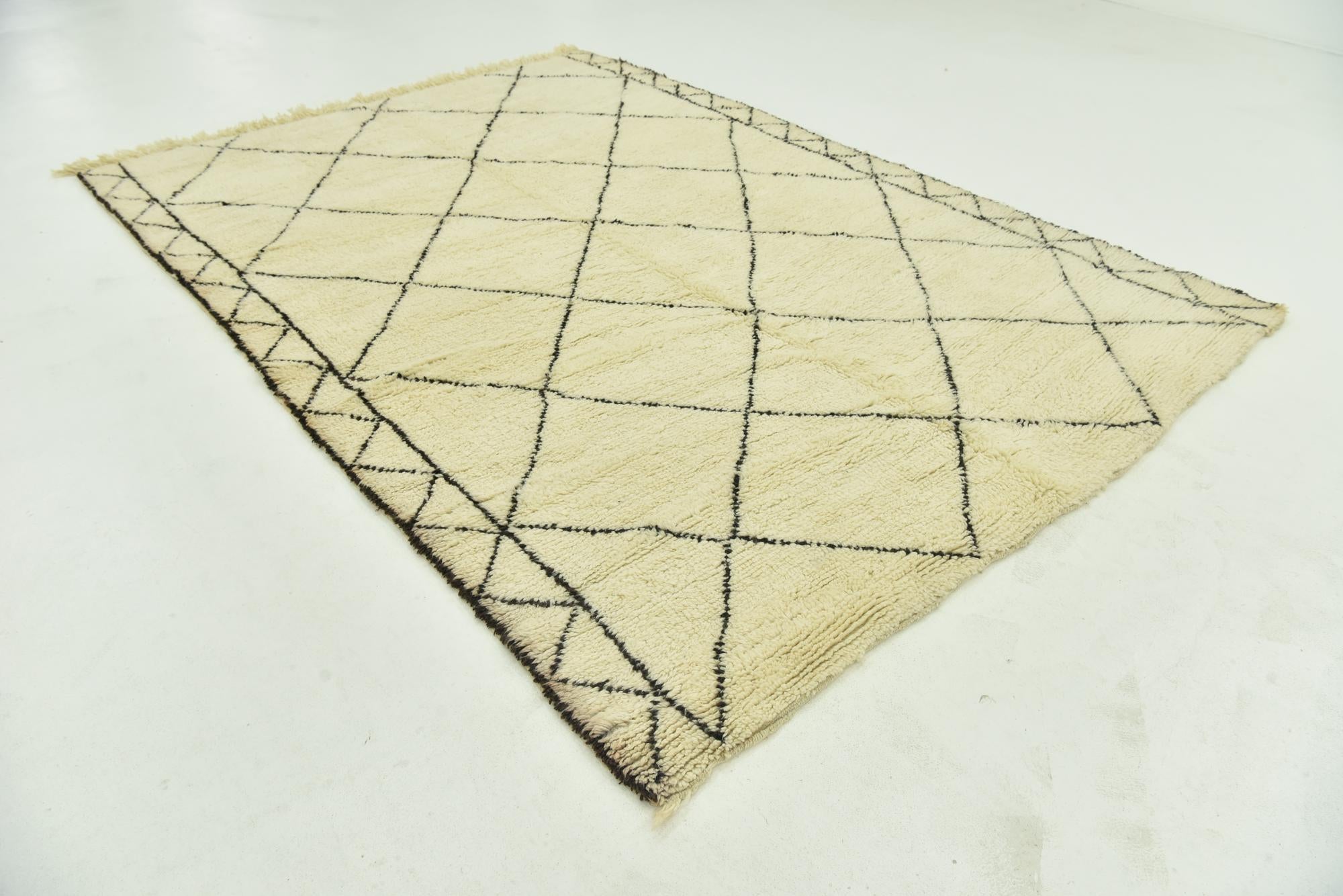 7' 4 x 10' Hand Knotted Moroccan Wool Rug