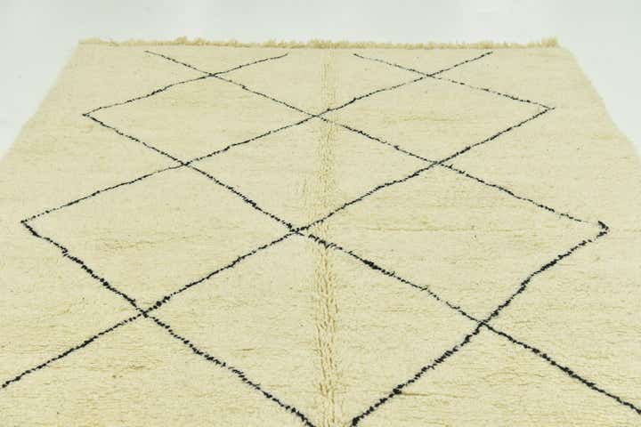 6' 9 x 9' 8 Hand Knotted Moroccan Wool Rug