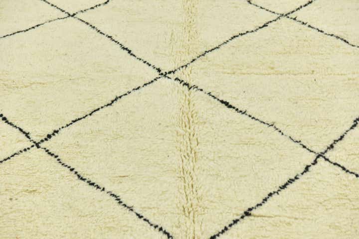 6' 9 x 9' 8 Hand Knotted Moroccan Wool Rug