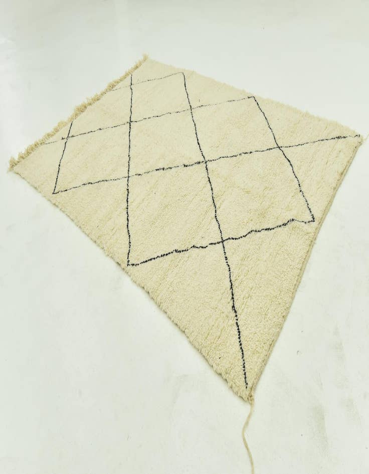 Detail image of 6' 8 x 9' 6 Hand Knotted Moroccan Wool Rug