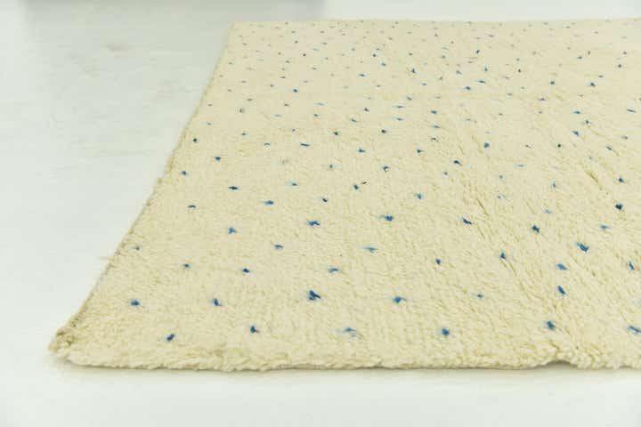 7' x 9' 9 Hand Knotted Moroccan Wool Rug