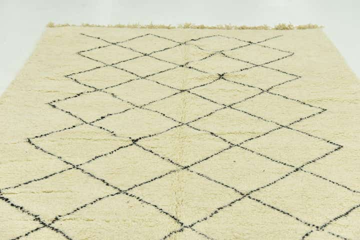6' 10 x 10' Hand Knotted Moroccan Wool Rug