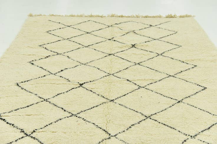 Detail image of 6' 10 x 10' Hand Knotted Moroccan Wool Rug