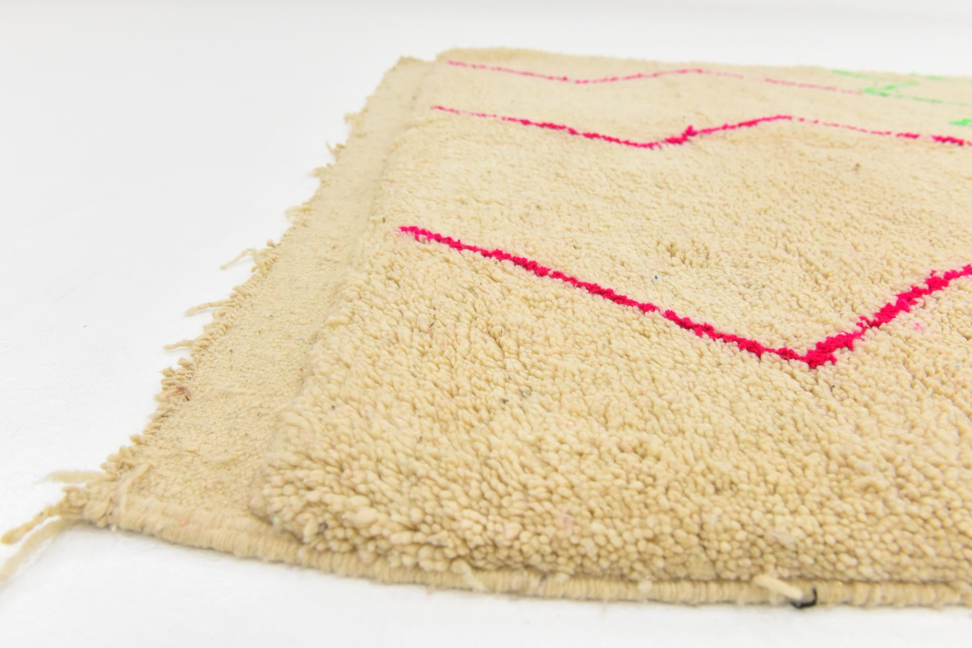 4' 11 x 7' 9 Hand Knotted Moroccan Wool Rug