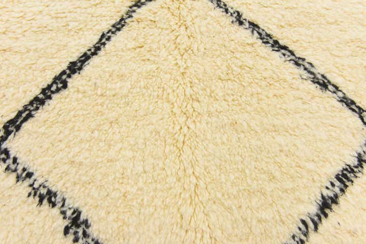 5' 3 x 8' 5 Hand Knotted Moroccan Wool Rug