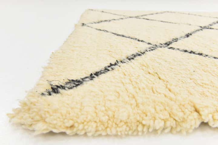 5' 3 x 8' 5 Hand Knotted Moroccan Wool Rug