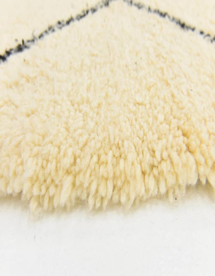 Detail image of 5' 3 x 8' 5  Hand Knotted Moroccan Wool Rug