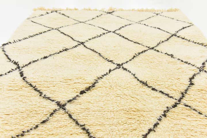 5' 2 x 8' 5 Hand Knotted Moroccan Wool Rug