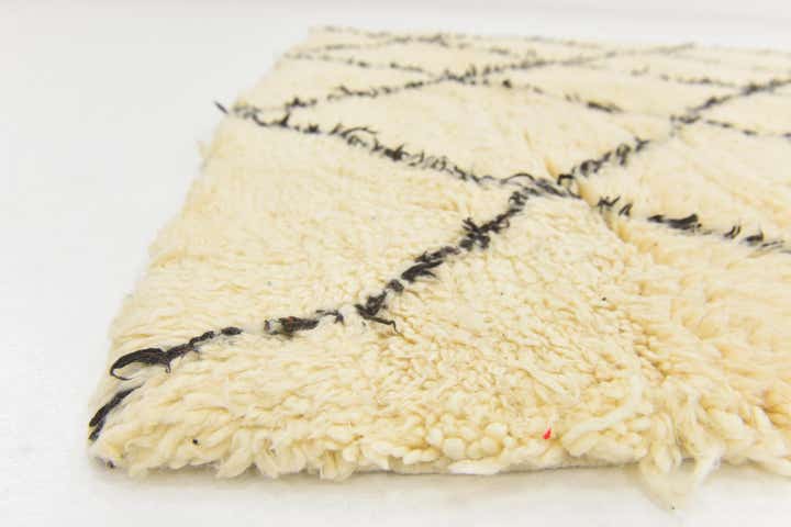 5' 2 x 8' 5 Hand Knotted Moroccan Wool Rug