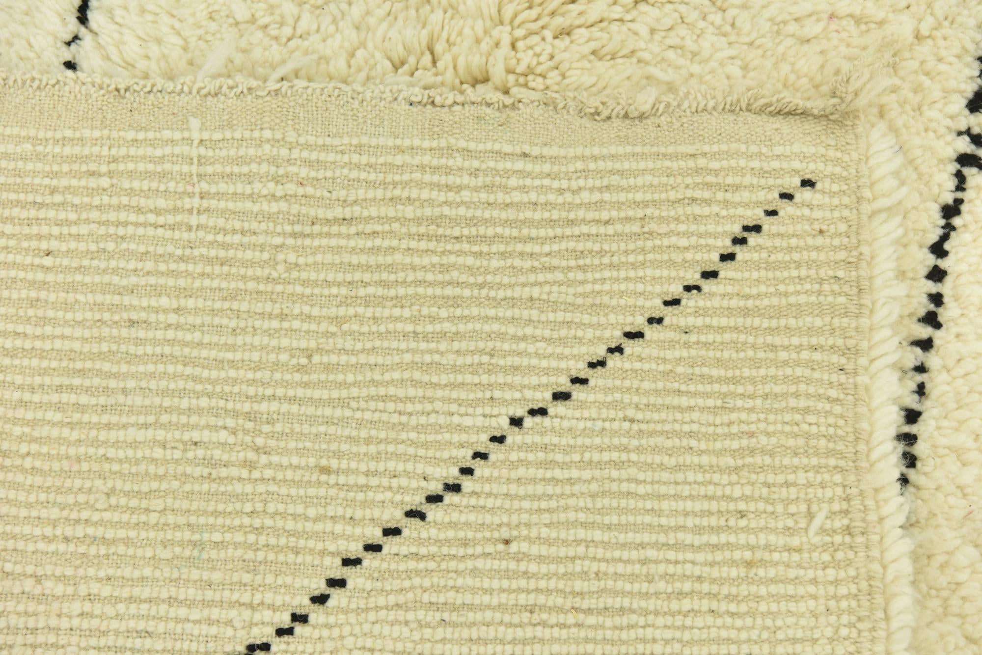 6' 9 x 10' 2 Hand Knotted Moroccan Wool Rug