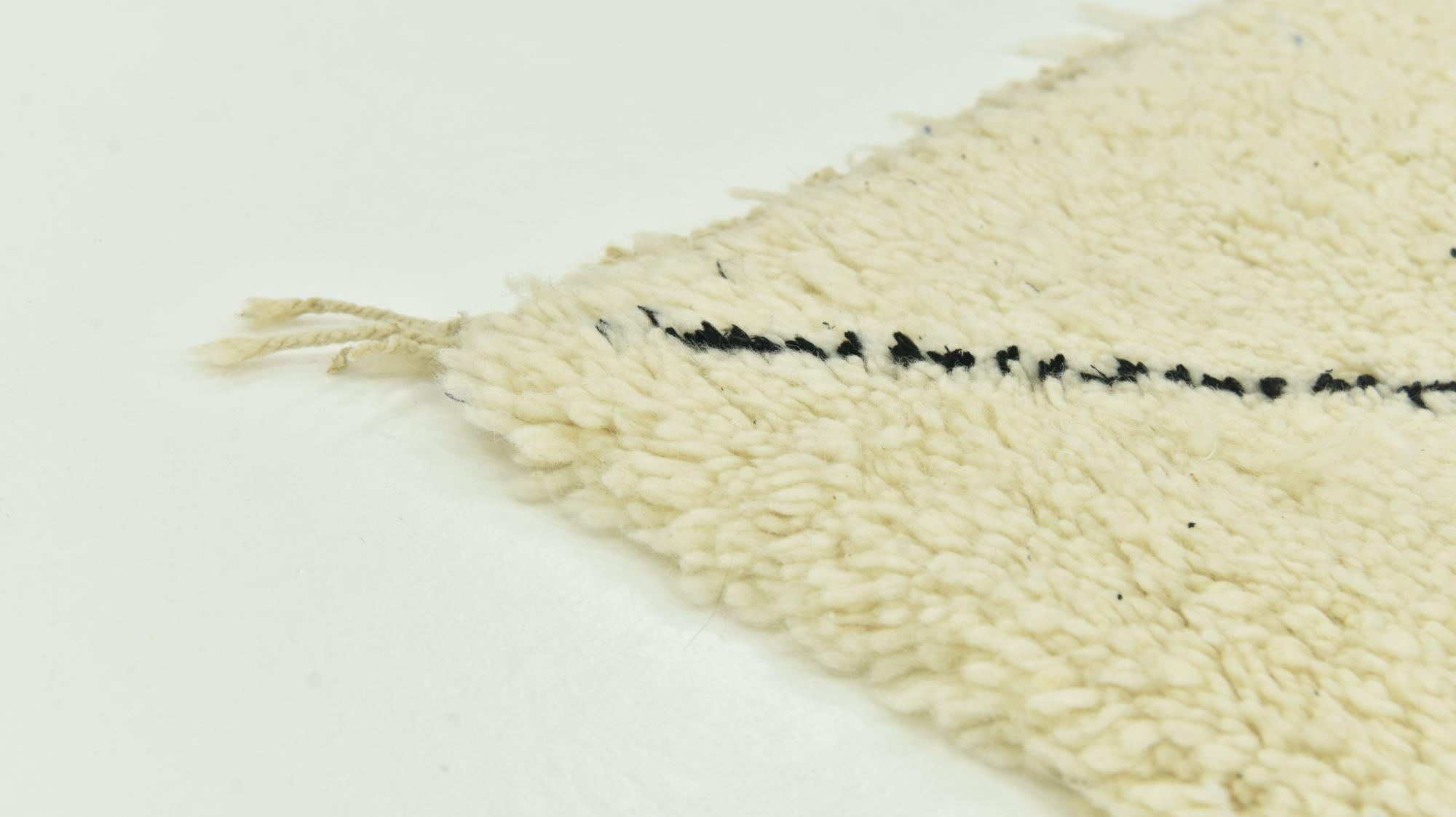 6' 9 x 10' 2 Hand Knotted Moroccan Wool Rug