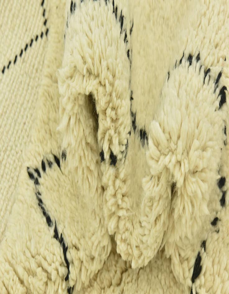 Detail image of 7' 2 x 9' 9  Hand Knotted Moroccan Wool Rug