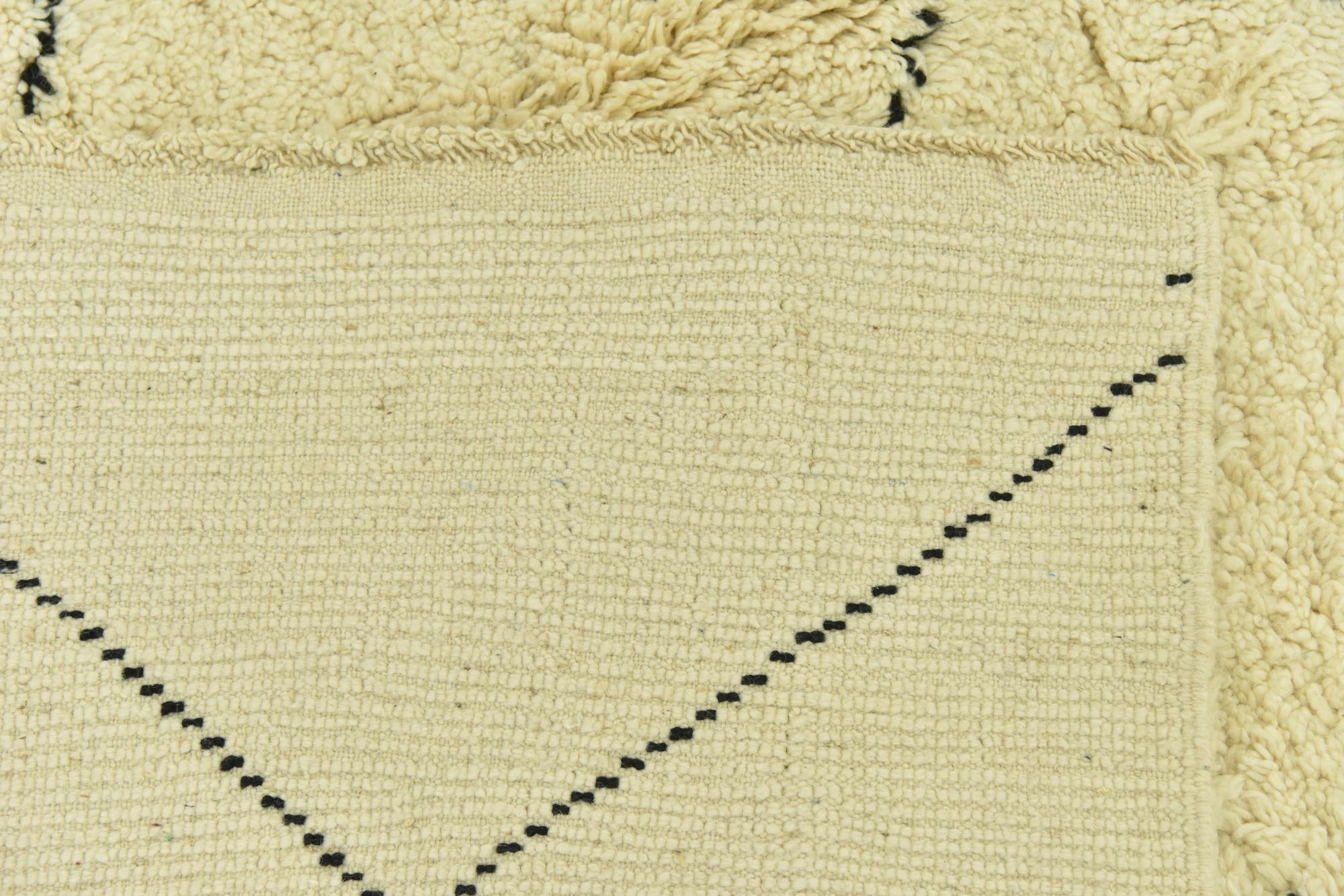 7' 2 x 9' 9 Hand Knotted Moroccan Wool Rug