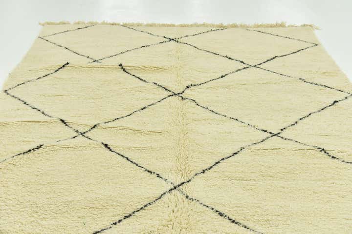7' x 10' 2 Hand Knotted Moroccan Wool Rug
