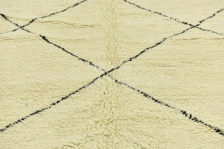 7' x 10' 2 Hand Knotted Moroccan Wool Rug