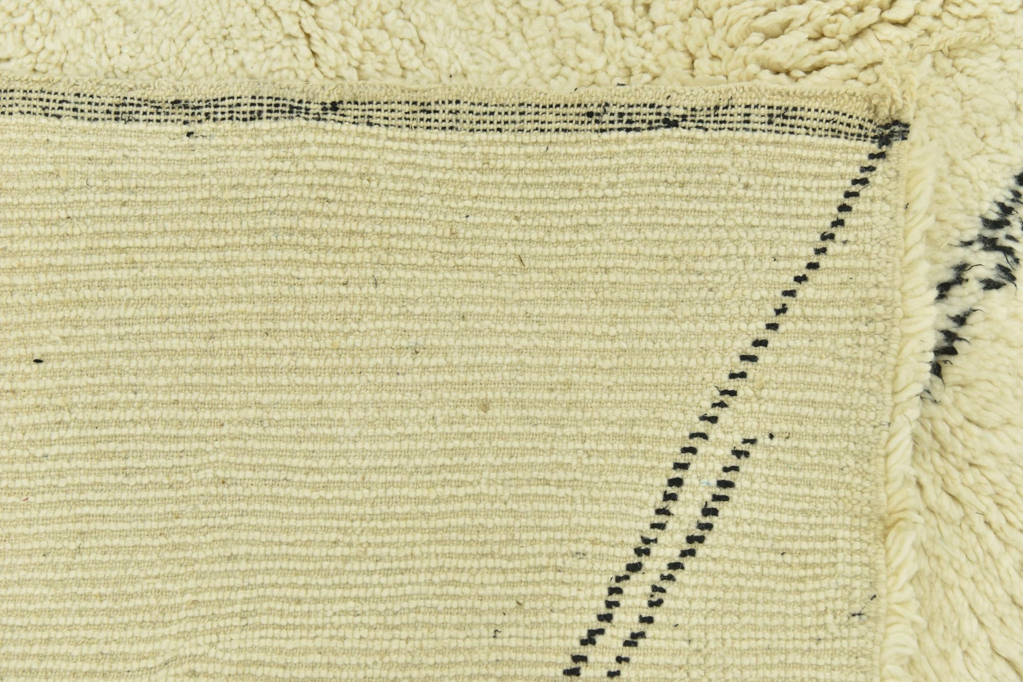 5' 6 x 8' 8 Hand Knotted Moroccan Wool Rug