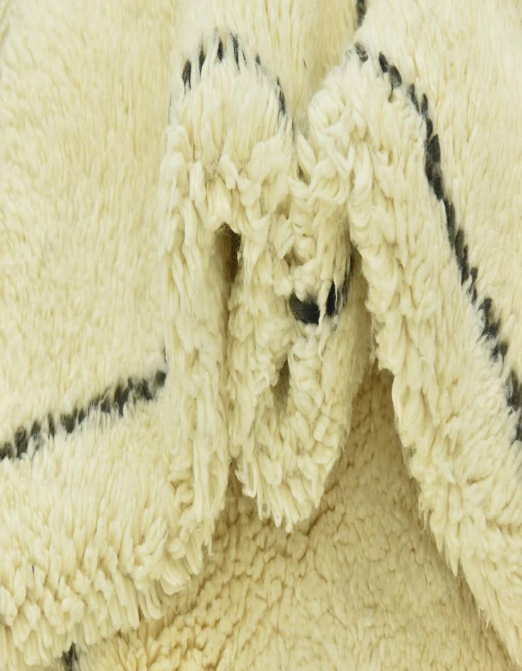 Detail image of 6' 9 x 10'  Hand Knotted Moroccan Wool Rug