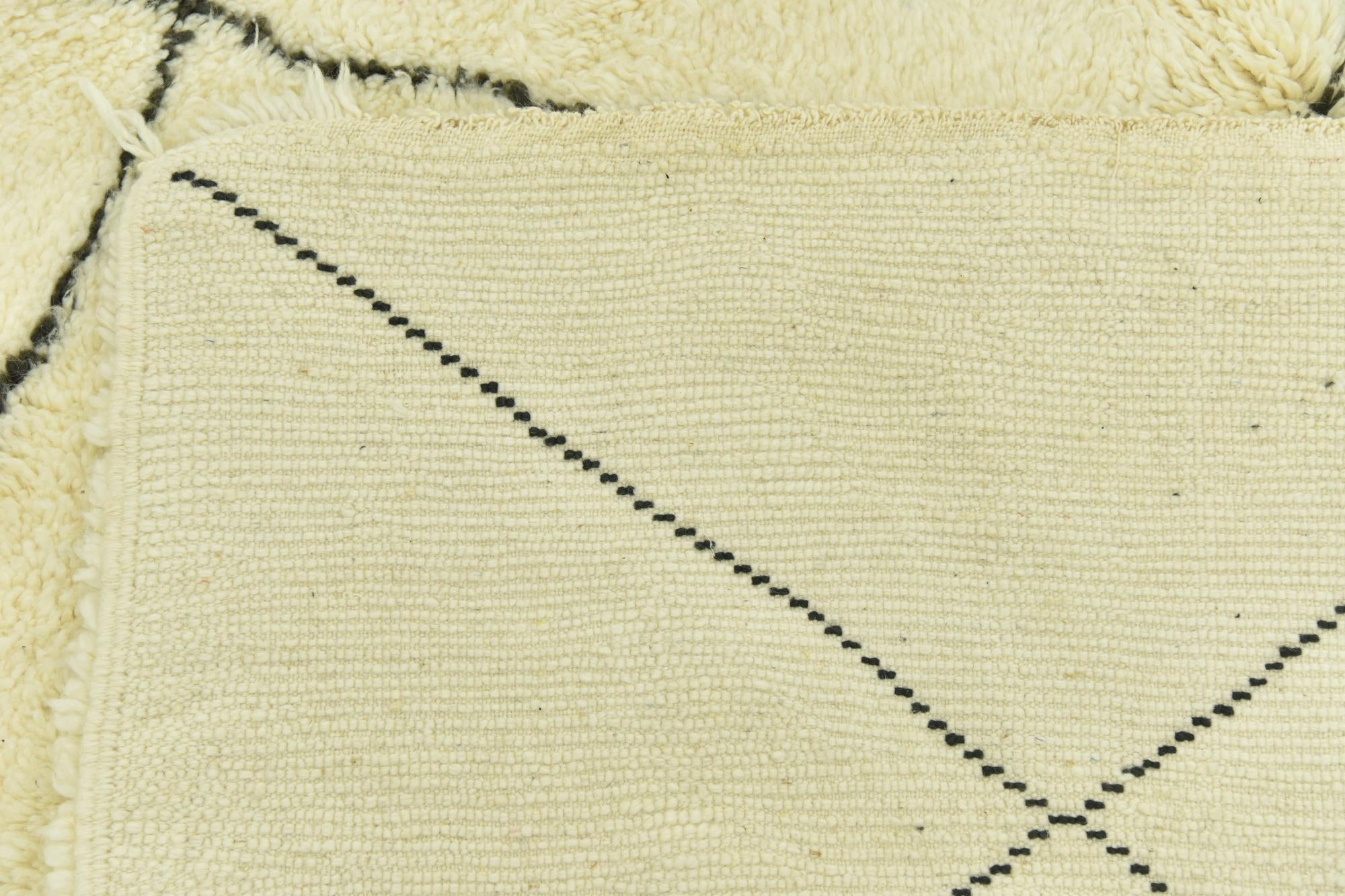 6' 9 x 10' Hand Knotted Moroccan Wool Rug