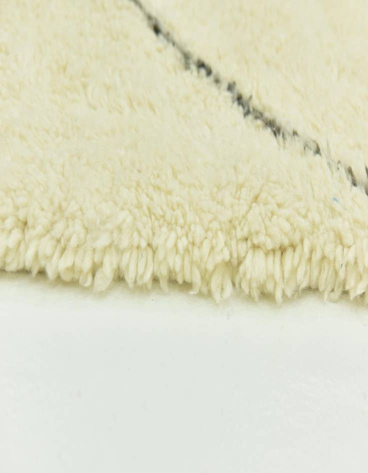 Detail image of 6' 9 x 10'  Hand Knotted Moroccan Wool Rug