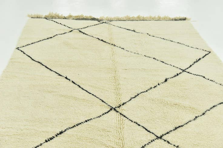 Detail image of 6' 5 x 9' 3 Hand Knotted Moroccan Wool Rug