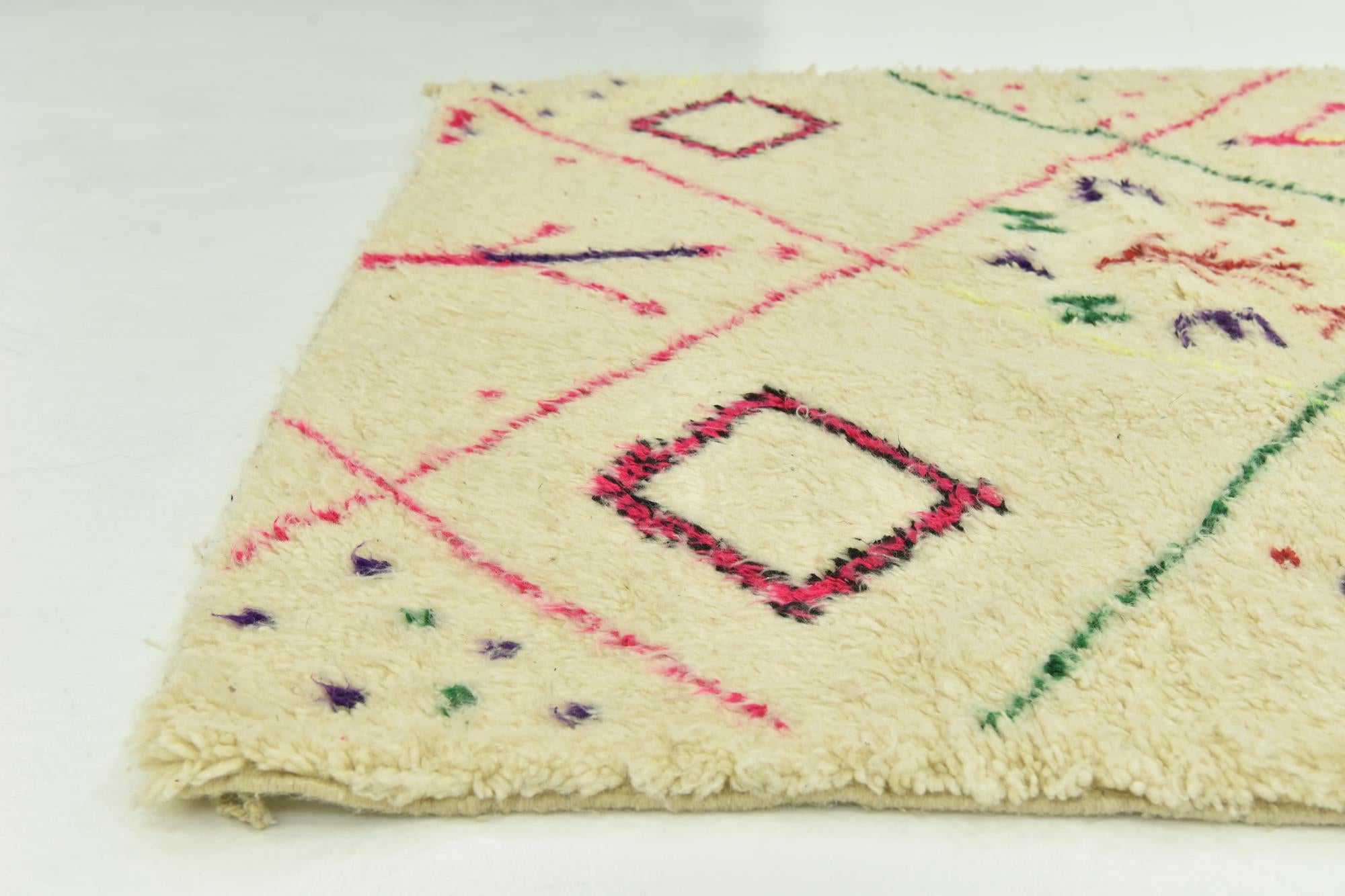5' 6 x 8' 10 Hand Knotted Moroccan Wool Rug