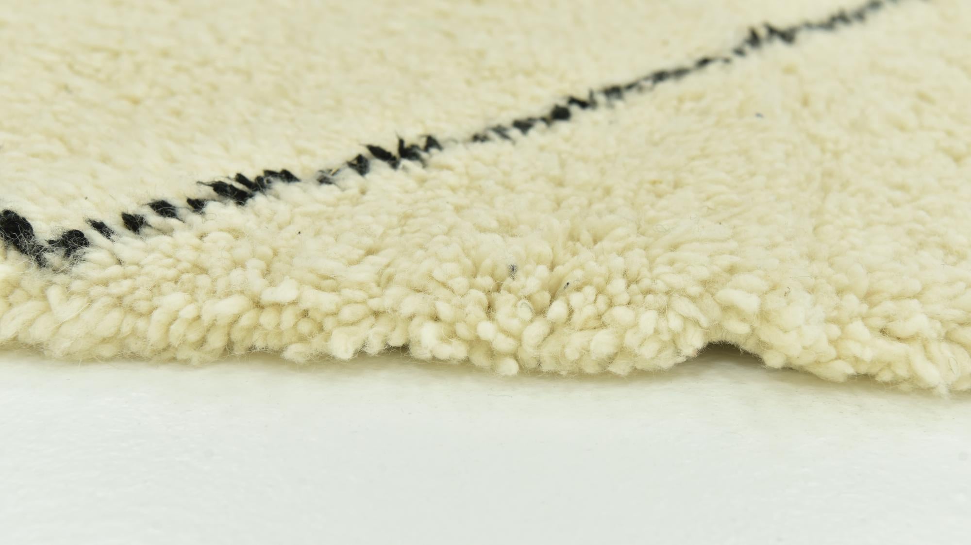 7' x 10' Hand Knotted Moroccan Wool Rug