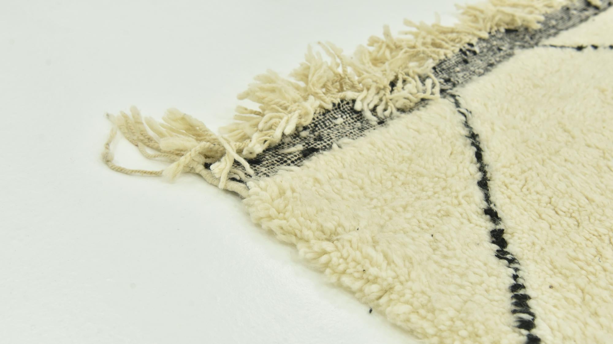 7' x 10' Hand Knotted Moroccan Wool Rug
