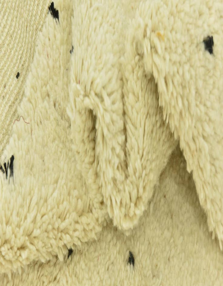 Detail image of 6' 6 x 9' 10  Hand Knotted Moroccan Wool Rug