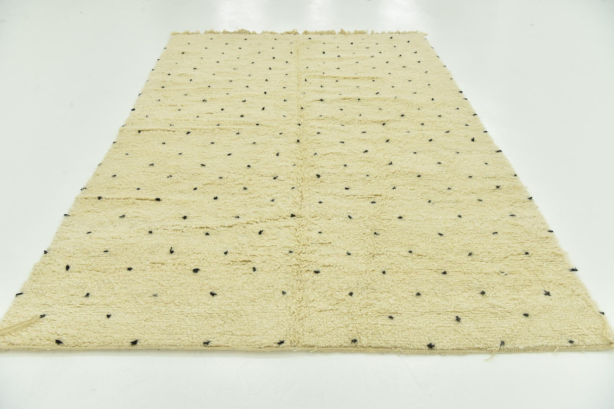 6' 6 x 9' 10 Hand Knotted Moroccan Wool Rug