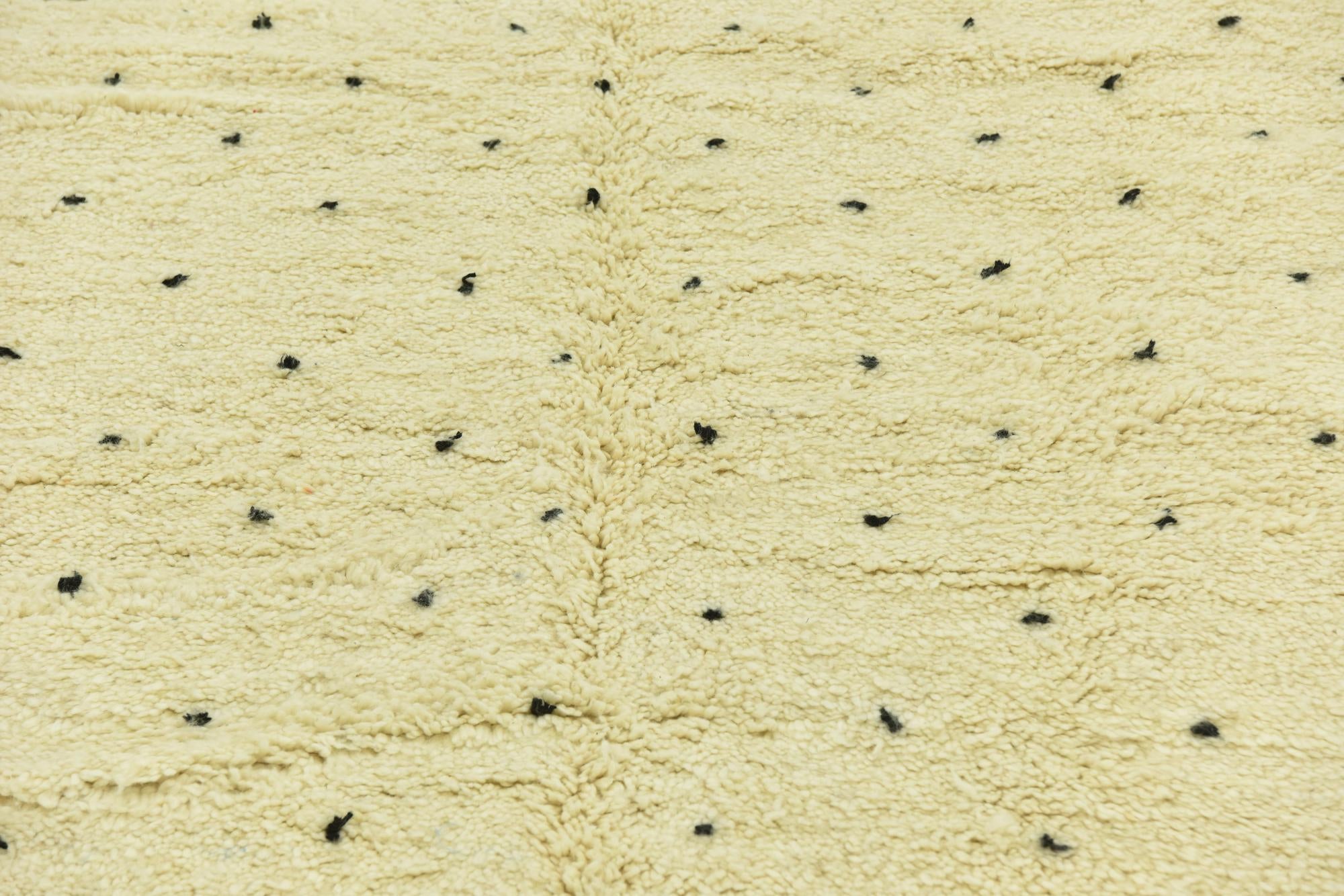 6' 6 x 9' 10 Hand Knotted Moroccan Wool Rug
