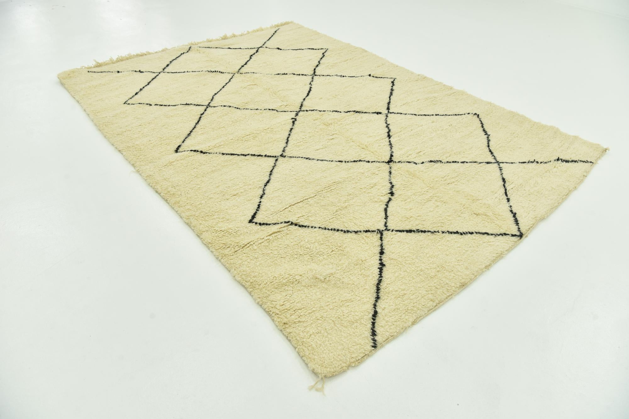 7' x 9' 5 Hand Knotted Moroccan Wool Rug