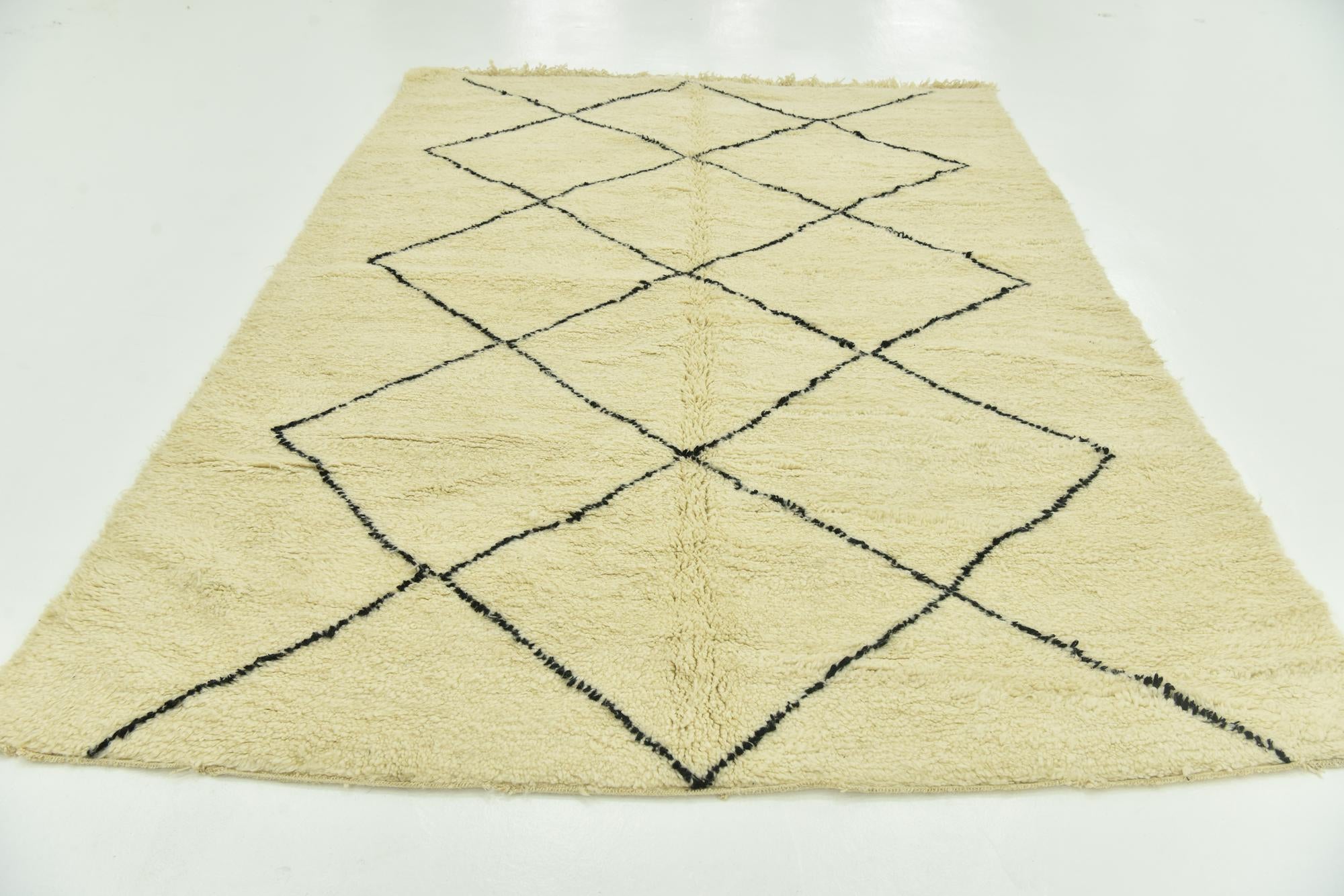 7' x 9' 5 Hand Knotted Moroccan Wool Rug