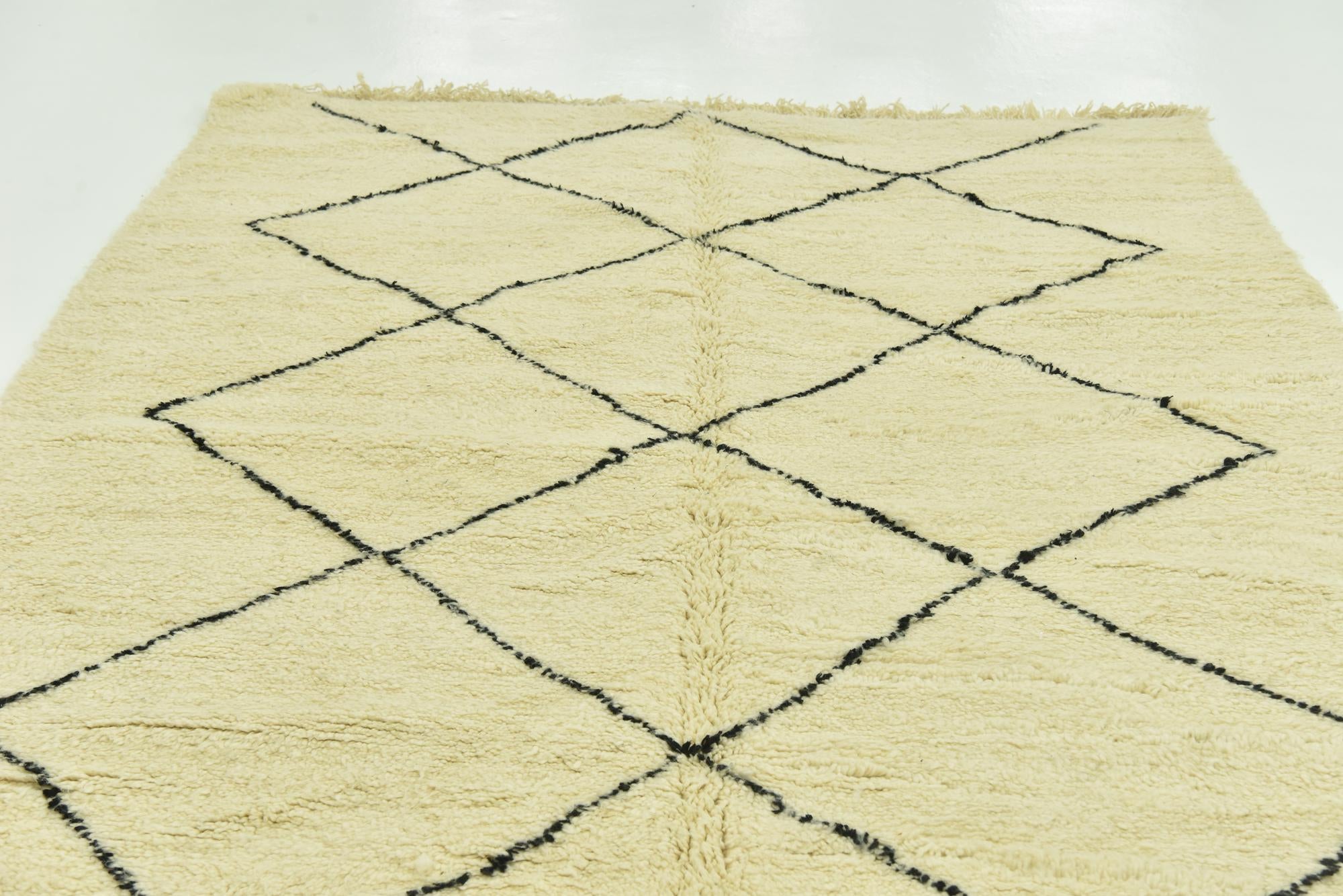 7' x 9' 5 Hand Knotted Moroccan Wool Rug